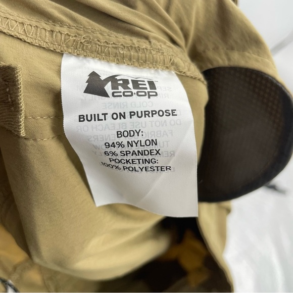 Rei co-op Sahara Convertible Pants - Kids' M 10-12 tan khaki girls boys hiking - Picture 9 of 10